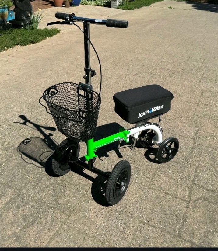 Knee Rover Go Hybrid Compact Knee Scooter EUC