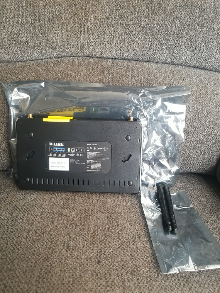 D-Link RangeBooster DIR-625 Router NEW