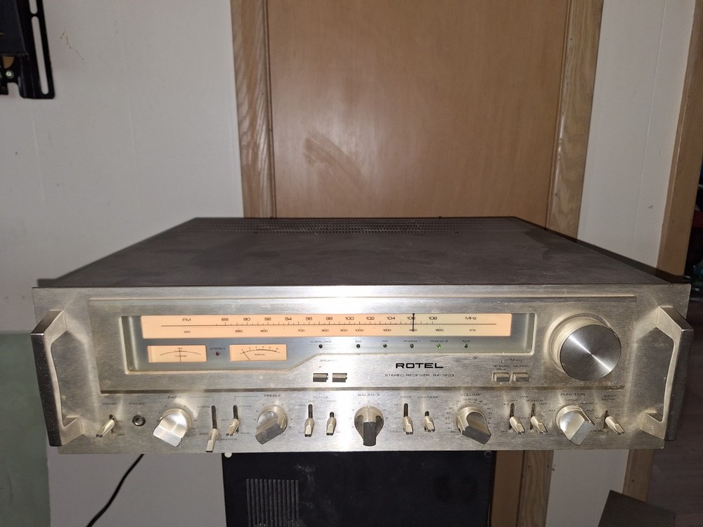 Rotel Rx-1203 Amplifier