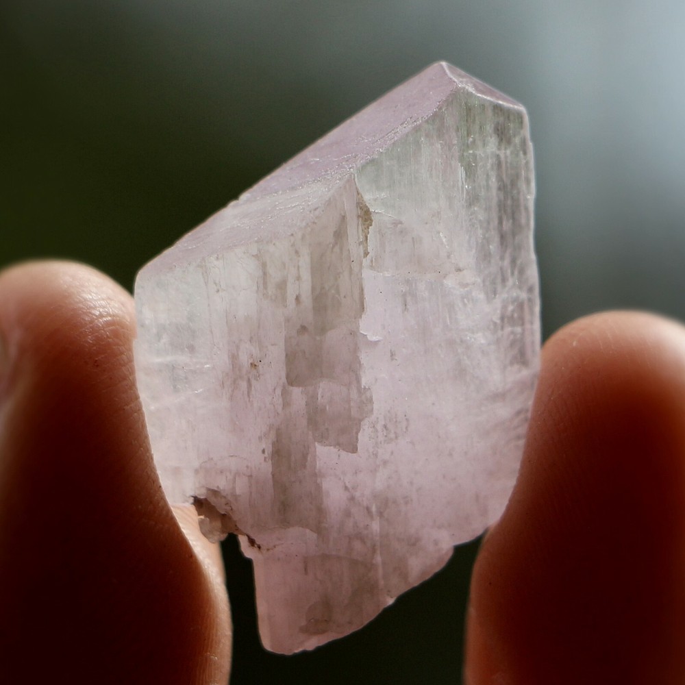 Mineral Specimen: Kunzite (KNZ94)