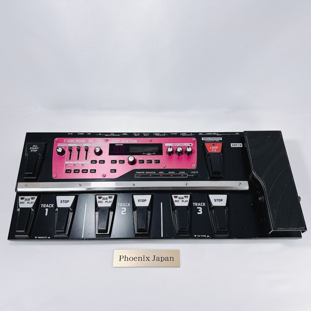 BOSS RC-300 Effector Loop Station Looper Guitar Effect Pedal used