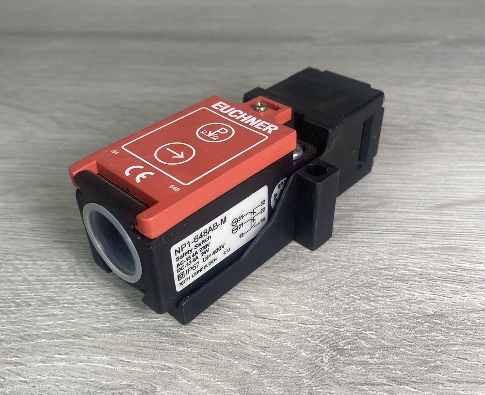 EUCHNER NP1-648AB-M SAFETY SWITCH NEW