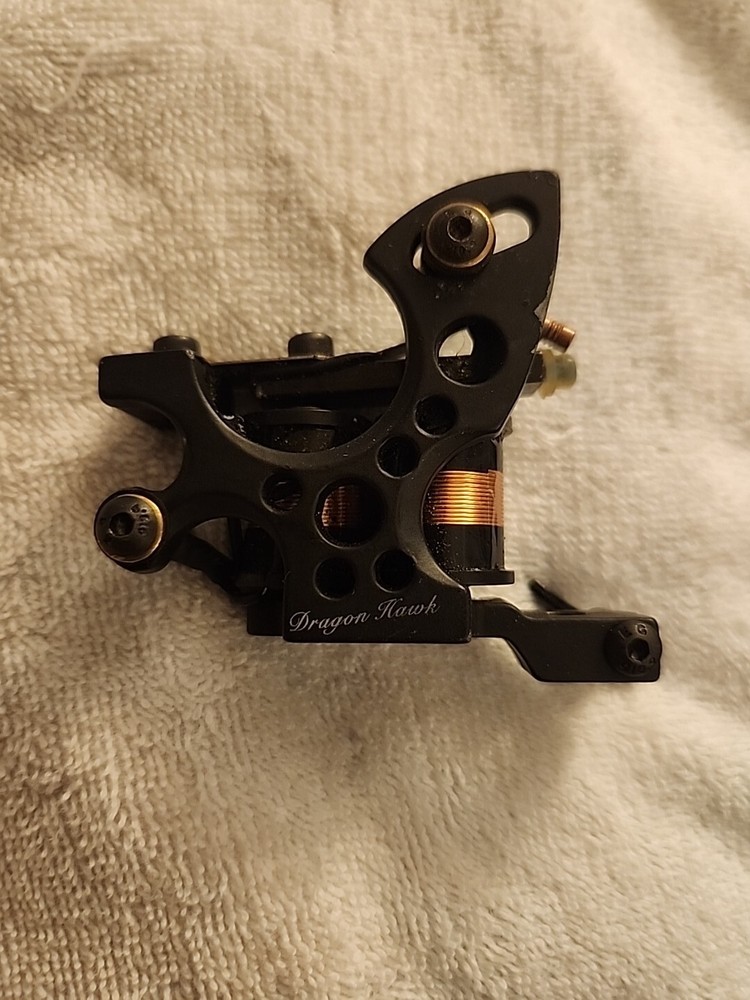 Dragon hawk Tattoo Machine, 2 Tubes, And 65 Assorted Needles