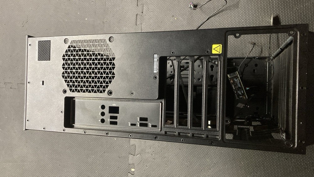 OMEN 25L Computer Case