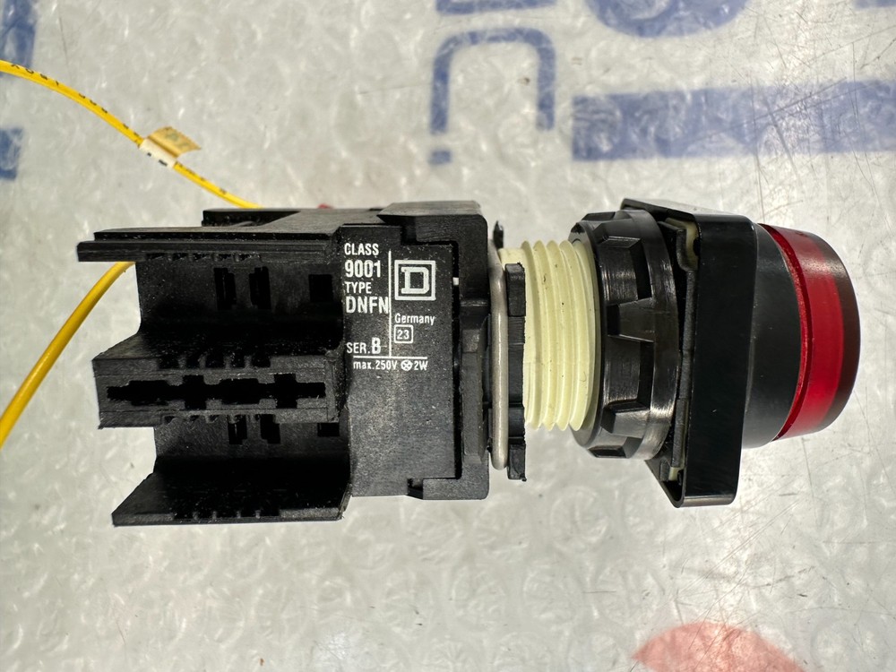 Square D 9001-DNFN Red Indicator Light