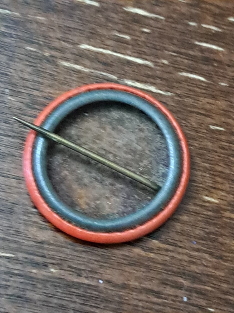 Canada 1917 Victory Bonds Pinback