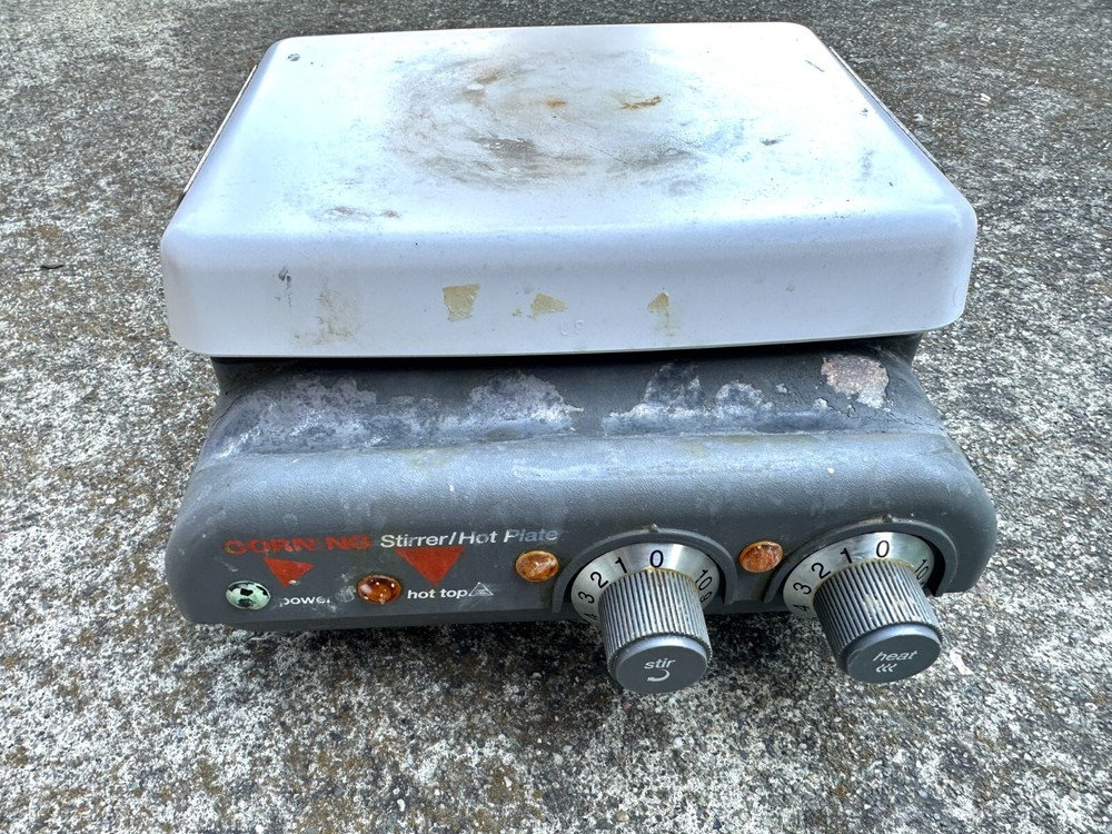 CORNING LABORATORY STIRRER HOT PLATE MODEL PC-420