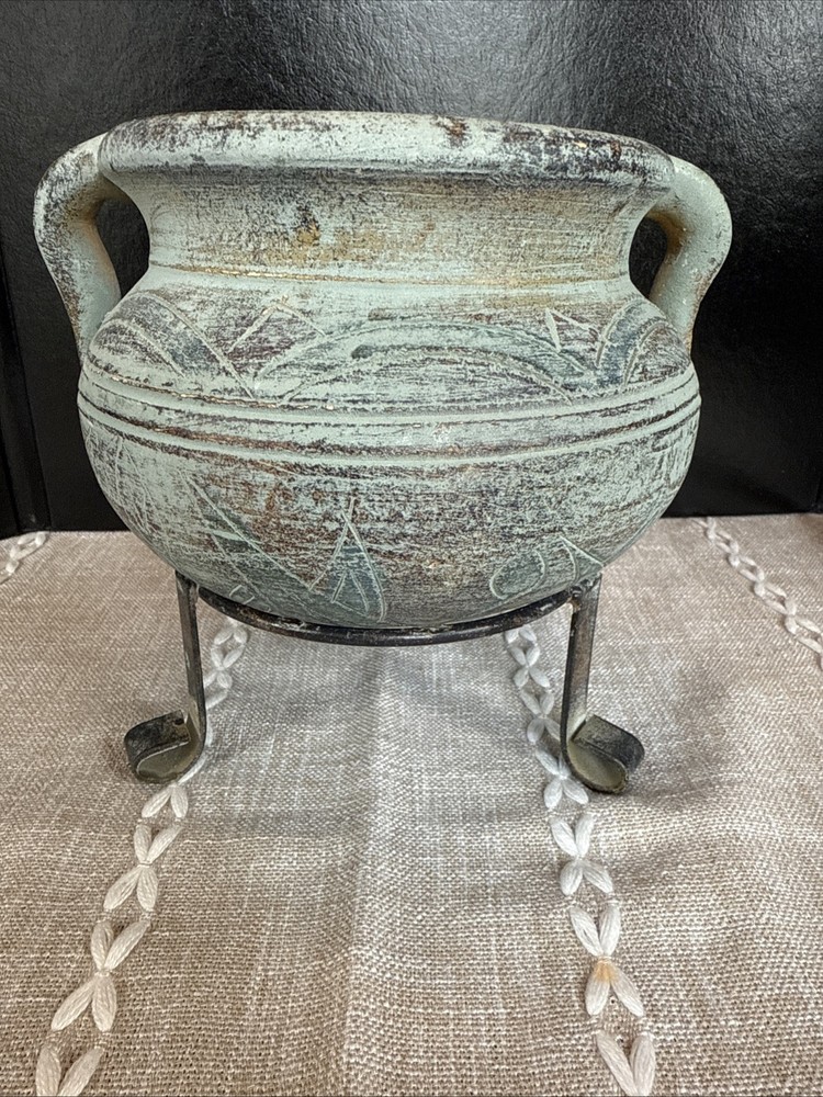 Vintage Chinese Squat Pot On Stand