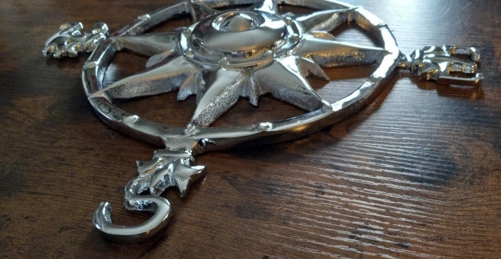 Rose Compass Silver Cast Iron Wall Home Office Gift
