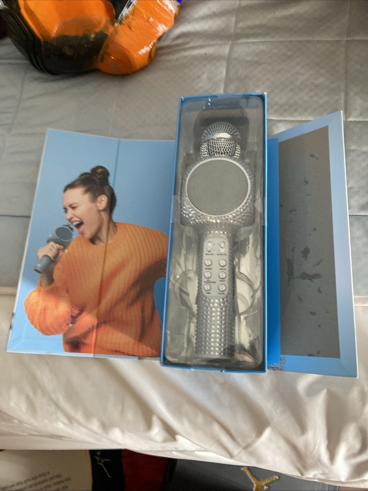 Blink Karaoke Microphone Speaker Silver Sparkly Shiny