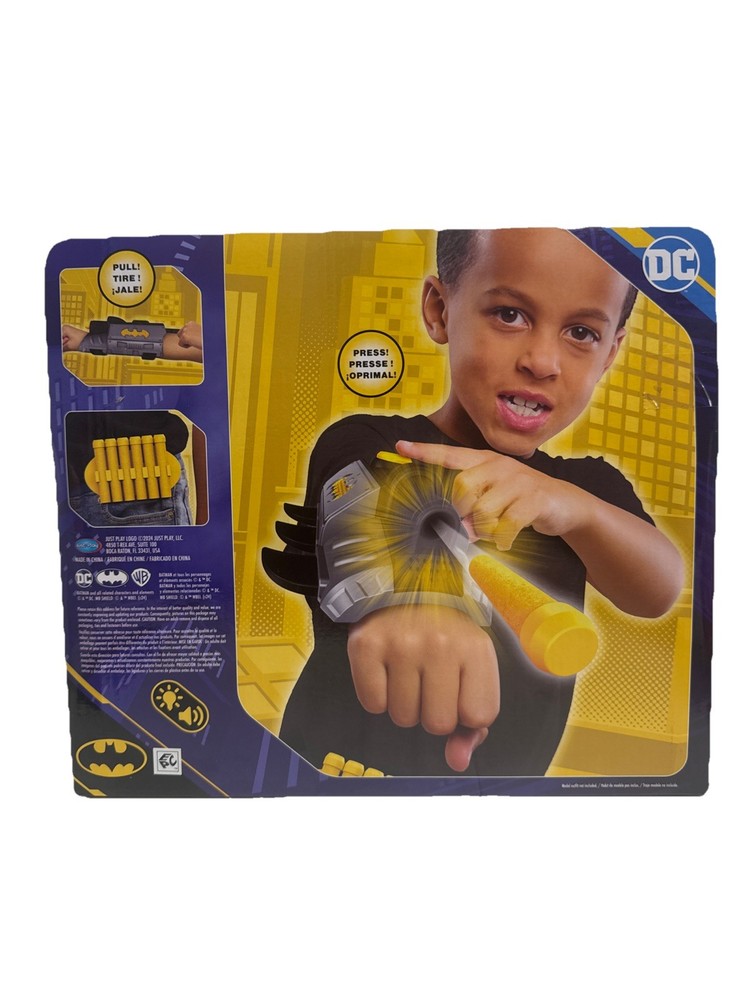 Batman Ultimate Gauntlet Launcher With Lights & Sounds DC Comics Interactive