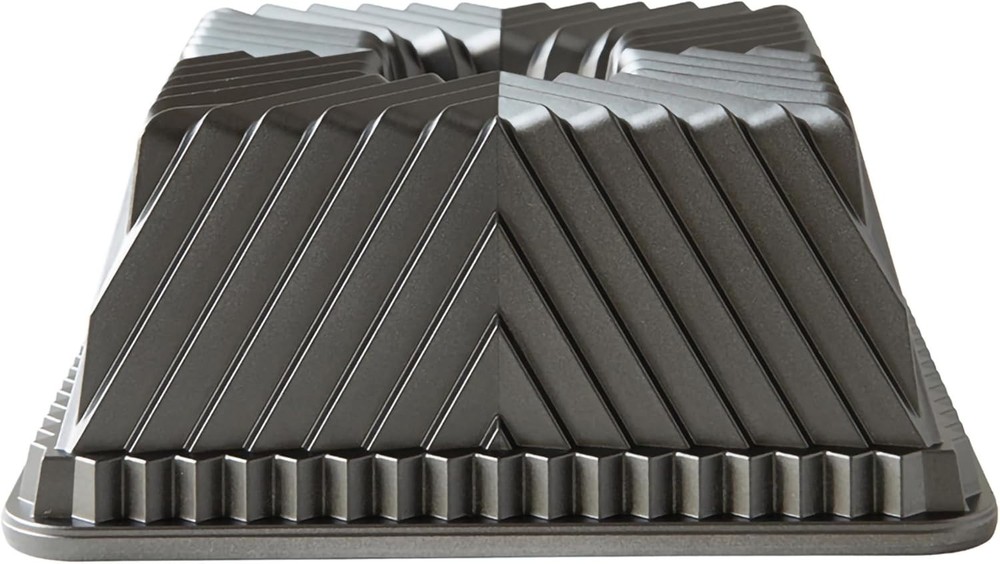 Bundt Squared Pan, 10 Cup, Graphite