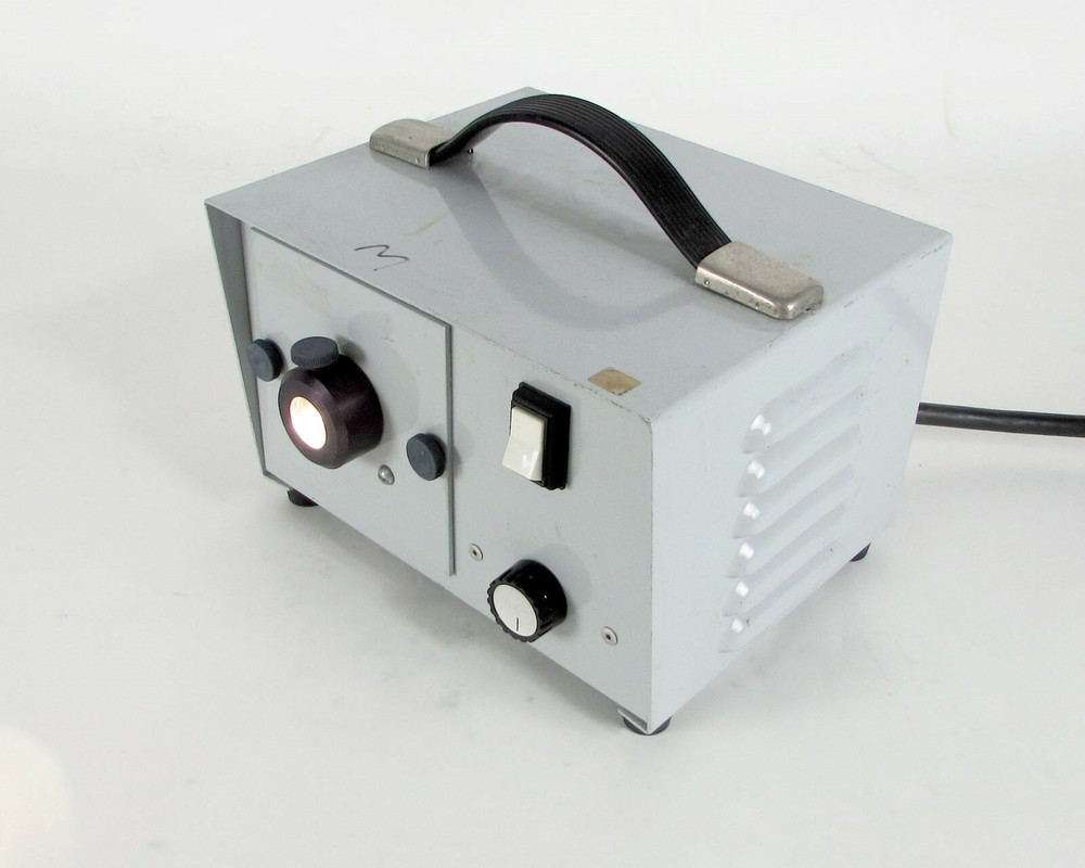 Expanded Optics 590J Fiber Optic Light Source Illuminator