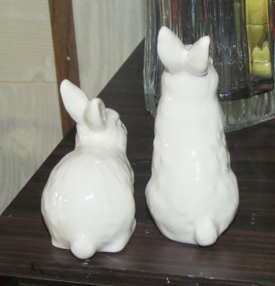 THRESHOLD 2 pc. STONEWARE WHITE BUNNY SALT AND PEPPER SET - NEW