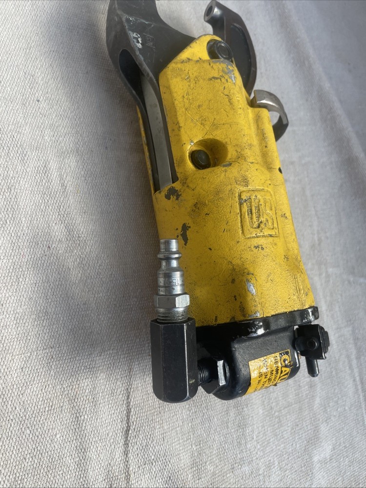 U.S Industrial Pneumatic Tandem Rivet squeezer