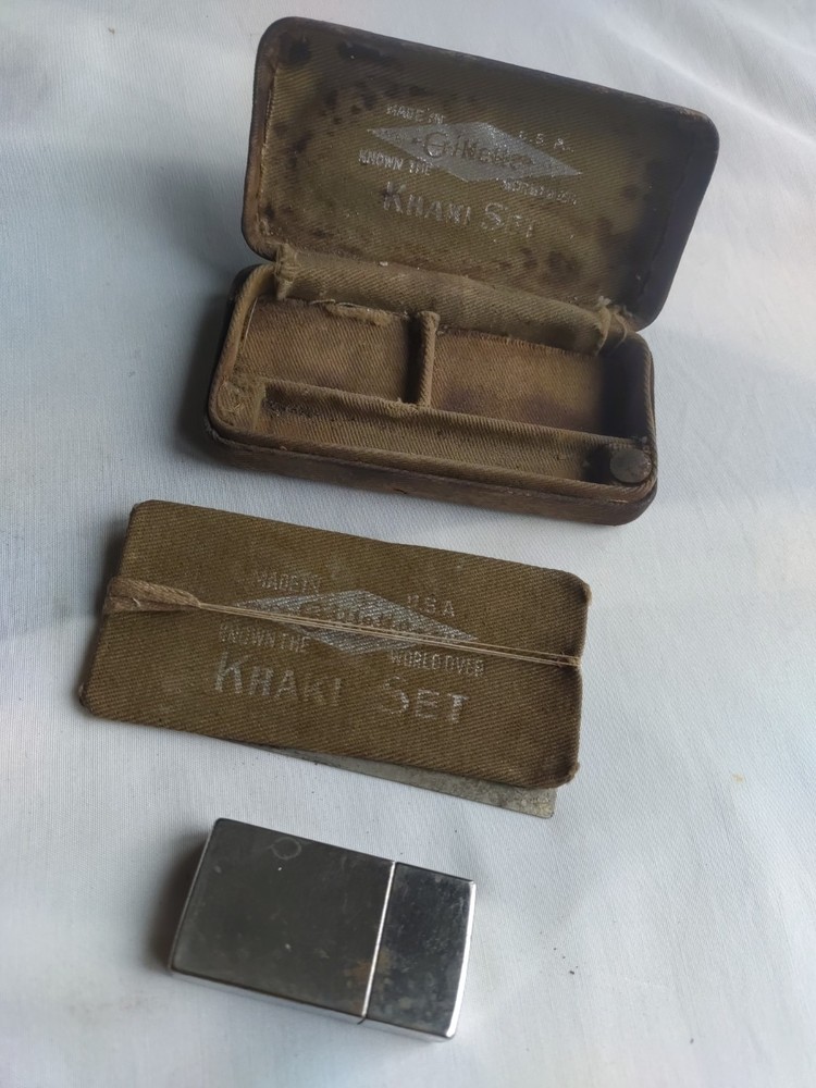Nice Khaki World War I Razor Set