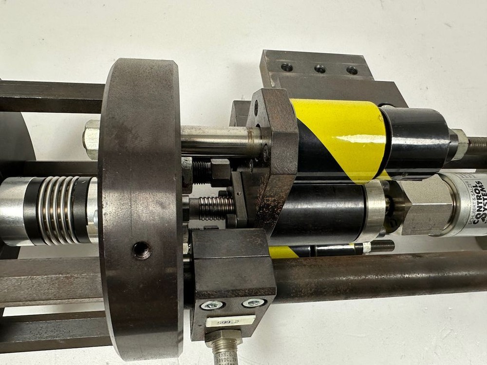 Schubert & Salzer DN 100 sliding gate valve with diaphragm actuator