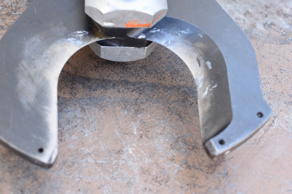 GREENLEE SDK105 4" REMOTE CABLE CUTTER