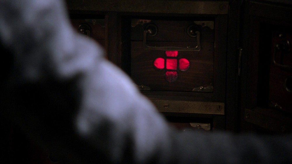 Once Upon a Time: Evil Queen's Heart Box