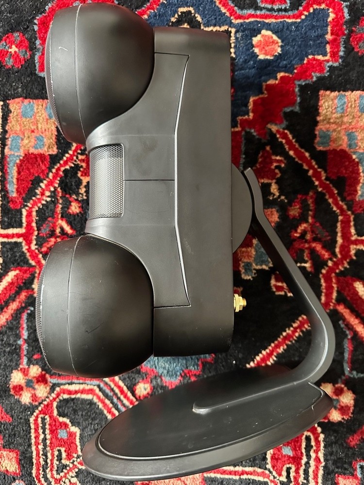 One Anthony Gallo Reference Strada Side loudspeaker