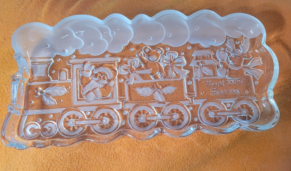 Gorham Holiday Traditions North Pole Express 13½” Train Server Glass Platter