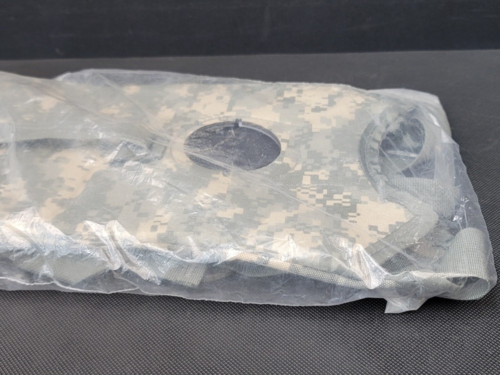 NEW USGI Military Molle II Hydration System Carrier US ACU