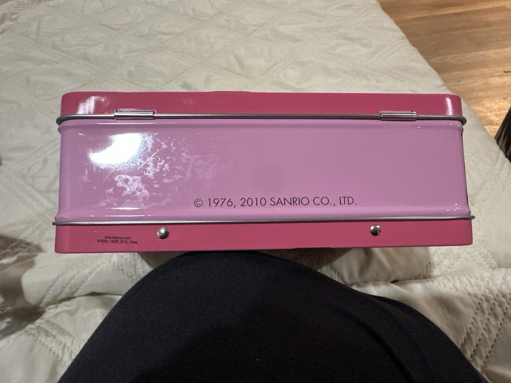 Hello Kitty Pink Balloons Lunch Pale Storage Case 2010