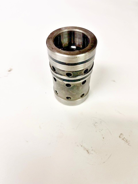 Sandvik 14443408 HE122 Distributor cylinder