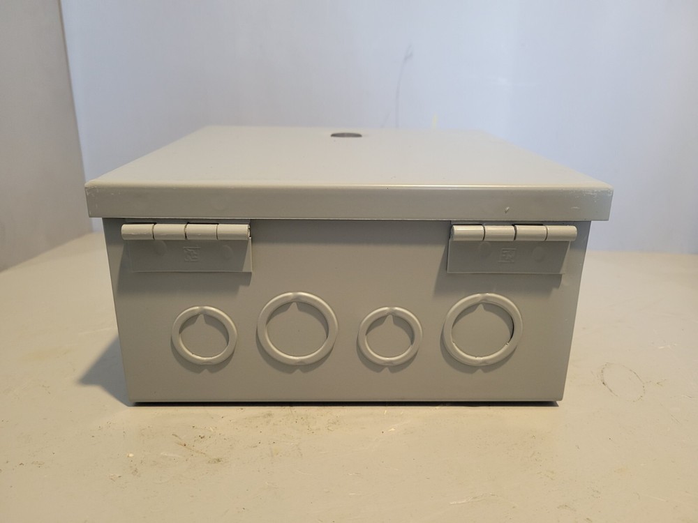 Hartland, Hoffmann Transformer in Enclosure Type 1, 019436-009, AHE8X8X4