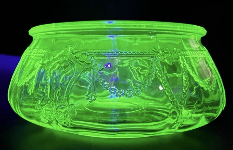 Anchor Hocking Candy Dish Cameo Pattern BASE ONLY NO LID 1930s Vaseline
