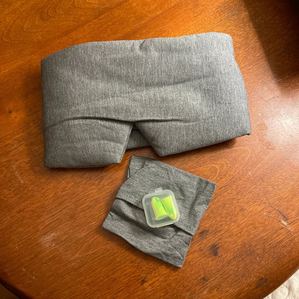 Sleep mask by FRESHME ! Light blocking, comfortable, breathable , 100% handmade