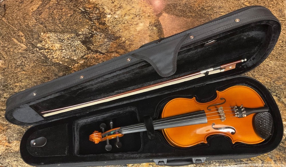 BECKER 3/4 VIOLIN MODEL #1000