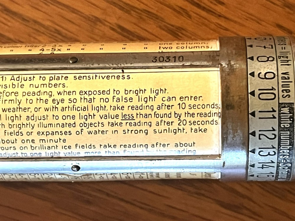 Vintage PatentA BEWI light meter in leather case