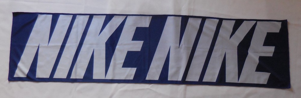 Nike Cooling Towel Workout Deep Royal/White Size 38" X 9"