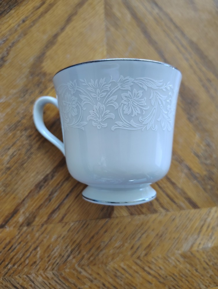 Grace Fine China Concerto 7 Piece Place Setting