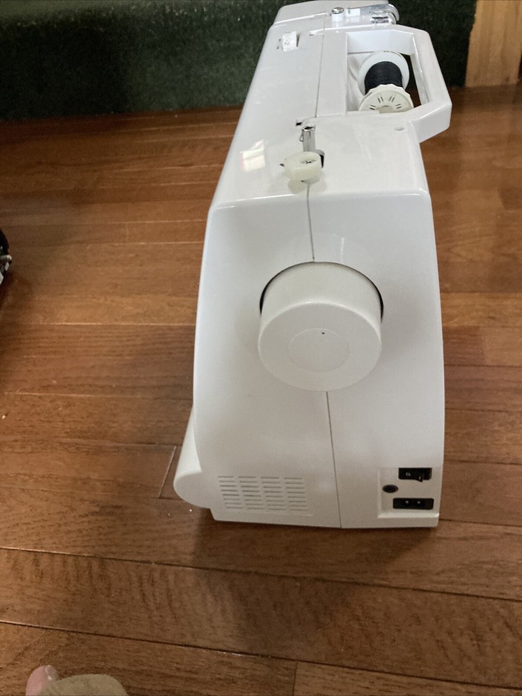 SINGER Confidence 7465 Sewing Machine Works READ