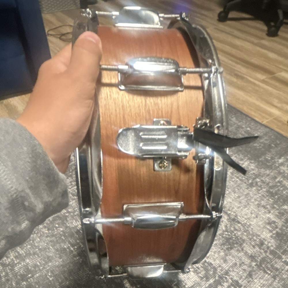 Griffin wood shell snare drum
