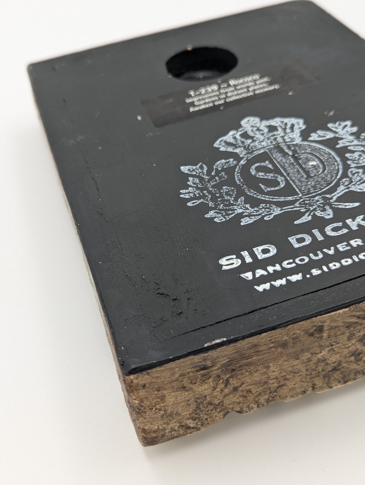 Sid Dickens T-239 Rococo Retired Memory Block Tile 2010