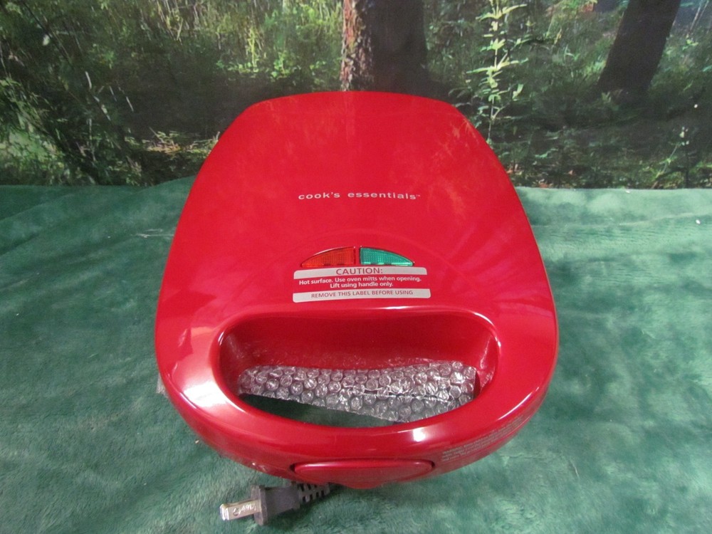 NEW HIGH PERFORMANCE COOK'S ESSENTIALS CUP CAKE POP MAKER