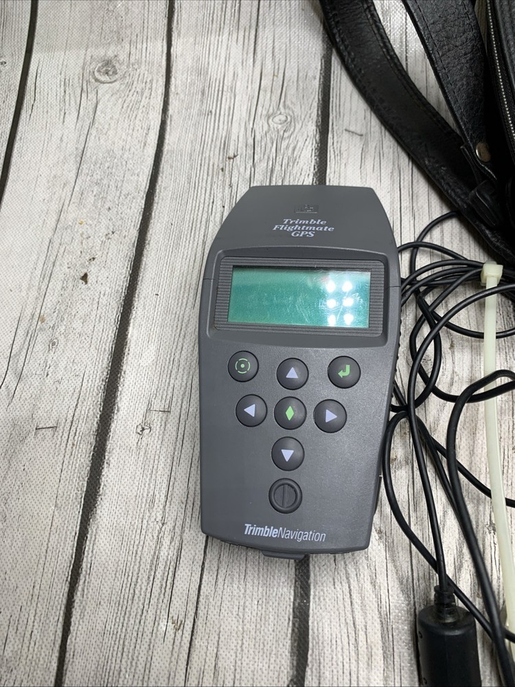 Trimble Navigation 17319 Scout Master GPS With Case And User Manual Untested