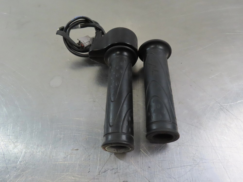 EB1448 2015 15 MV AGUSTA BRUTALE 800 RR THROTTLE GRIP CONTROL GRIP SET