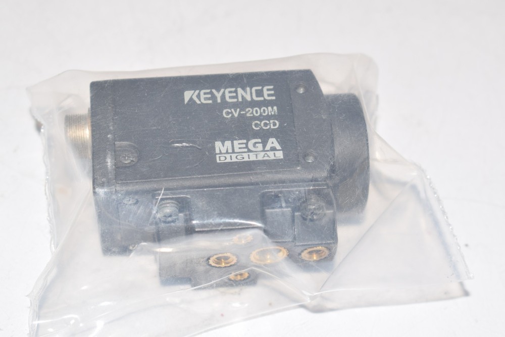 NEW KEYENCE CV-200M Industrial Camera