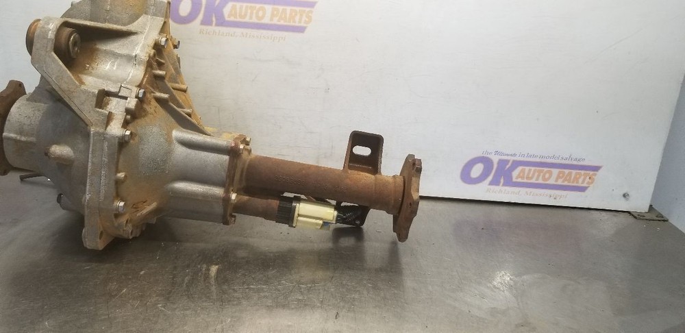 07 CHEVY SILVERADO 2500 CLASSIC STYLE FRONT DIFFERENTIAL CARRIER 4.10