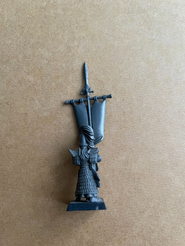 Warhammer High Elves Swordmaster banner command plastic