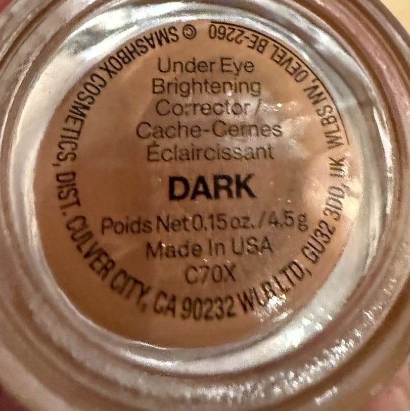 BECCA UNDER EYE BRIGHTENING CORRECTOR CREAM Dark