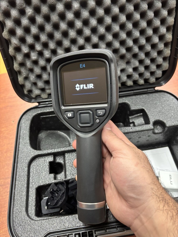 FLIR E4 2.0L XT Thermal Imaging Infrared Camera FLIR-E6390 GREAT CONDITION