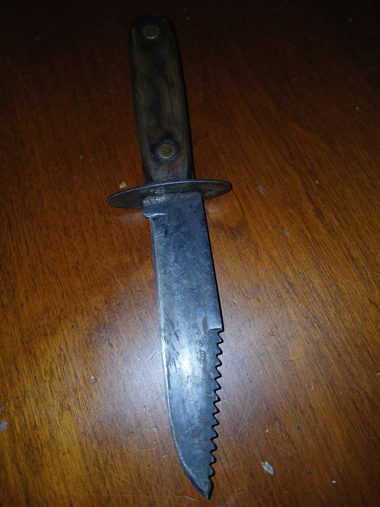 vintage wooden handle Knife!
