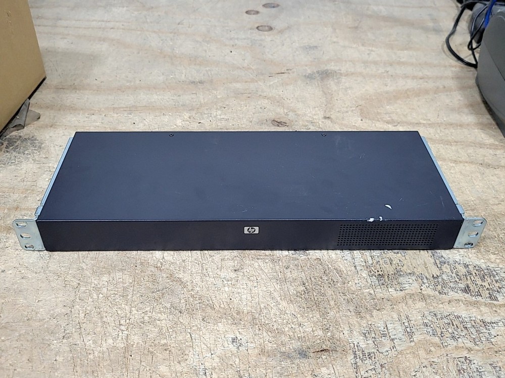 HP AF617A 513736-001 KVM Switch SEE NOTES