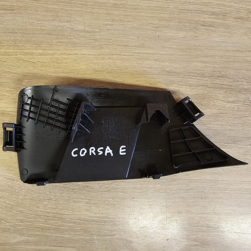 Vauxhall Corsa E (15-19) Front Left Passenger Dashboard Panel Trim 13315869