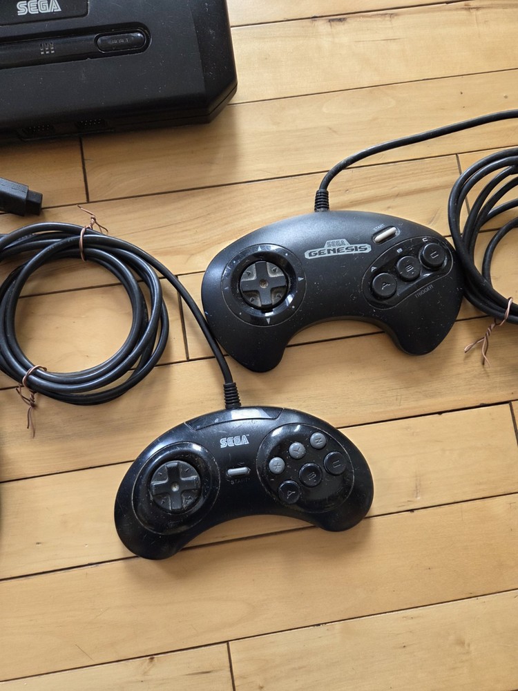 Sega Genesis Console W/ 4 Controller No Cord